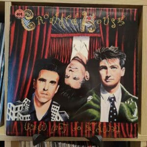 Crowded House - Temple Of Low Men