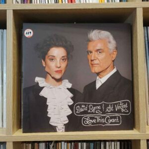 David Byrne & St. Vincent - Love This Giant