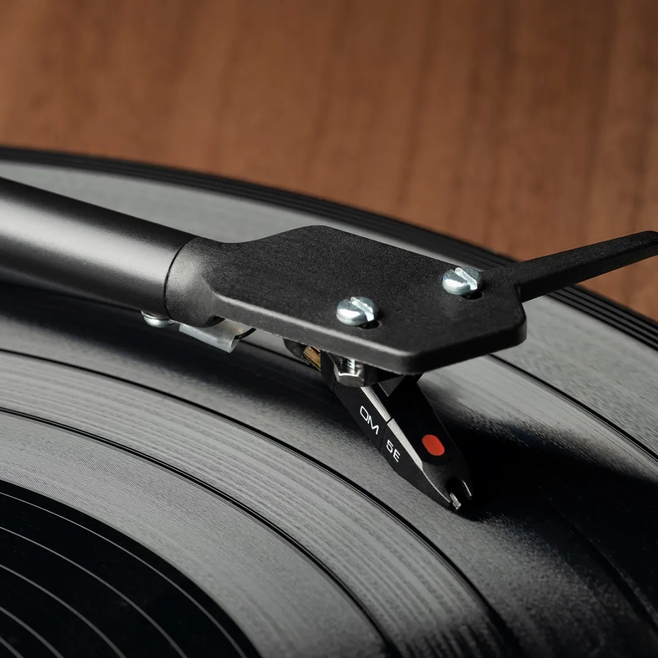 פטיפון פרוג'קט - Pro-Ject E1 Phono (אגוז) פטיפון פרוג'קט - Pro-Ject E1 Phono (אגוז) – תמונה 6