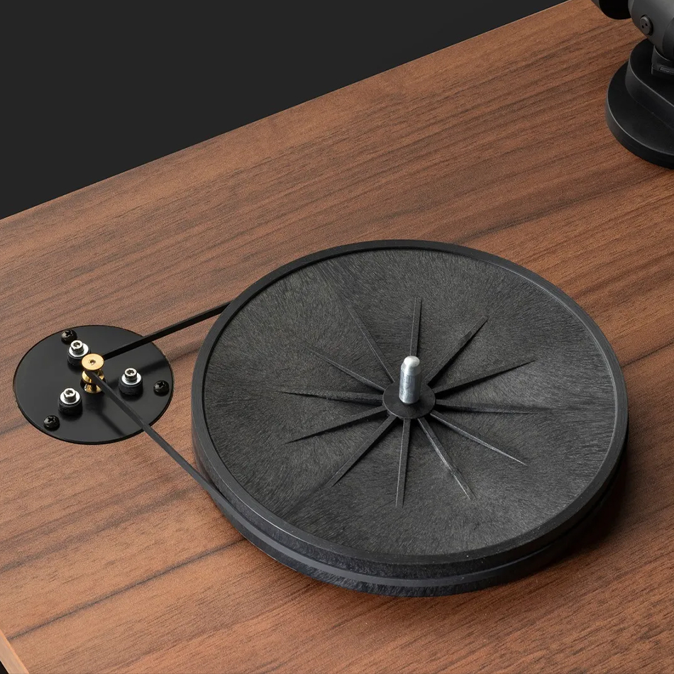 פטיפון פרוג'קט - Pro-Ject E1 Phono (אגוז) פטיפון פרוג'קט - Pro-Ject E1 Phono (אגוז) – תמונה 7