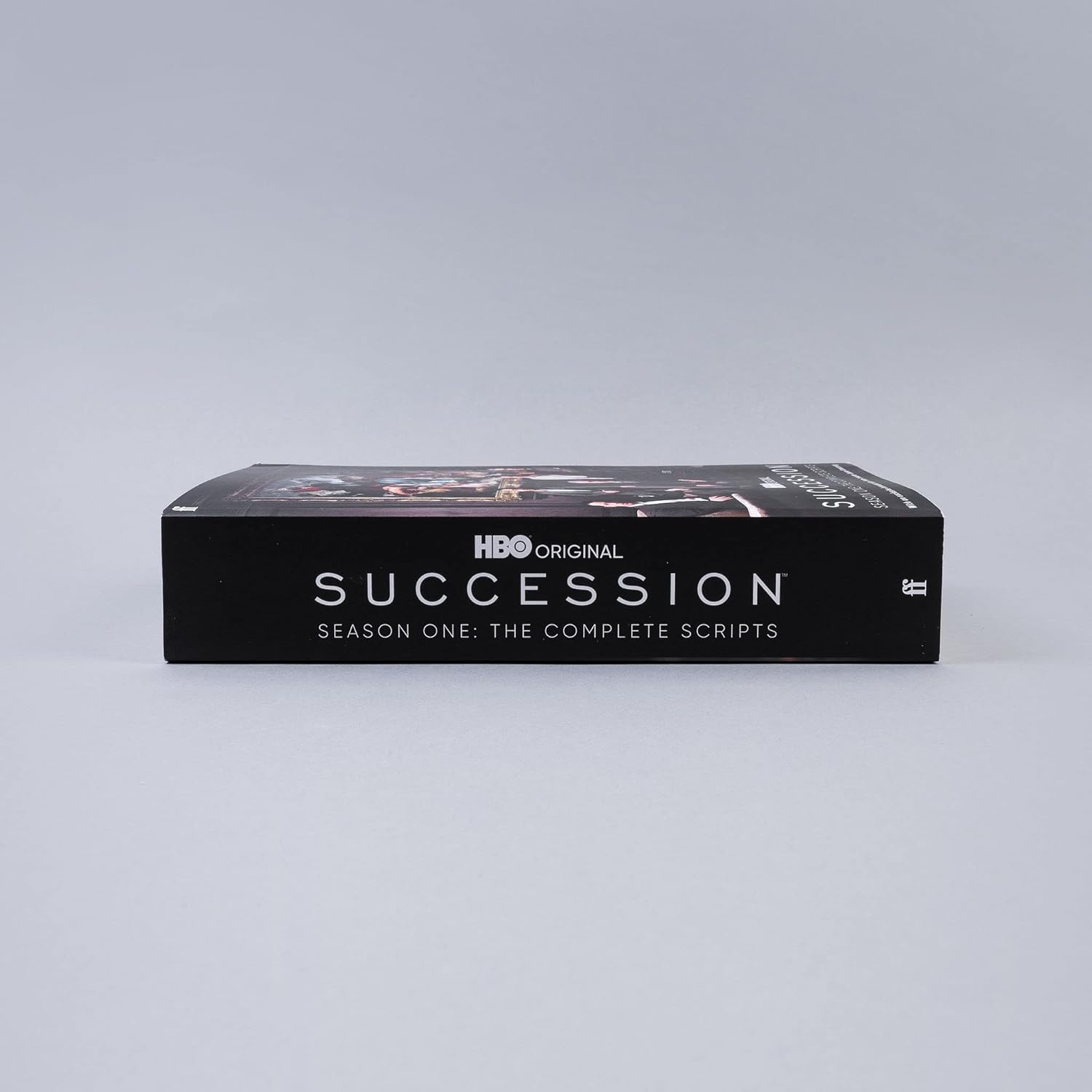 Succession – Season One: The Complete Scripts Succession – Season One: The Complete Scripts – תמונה 7