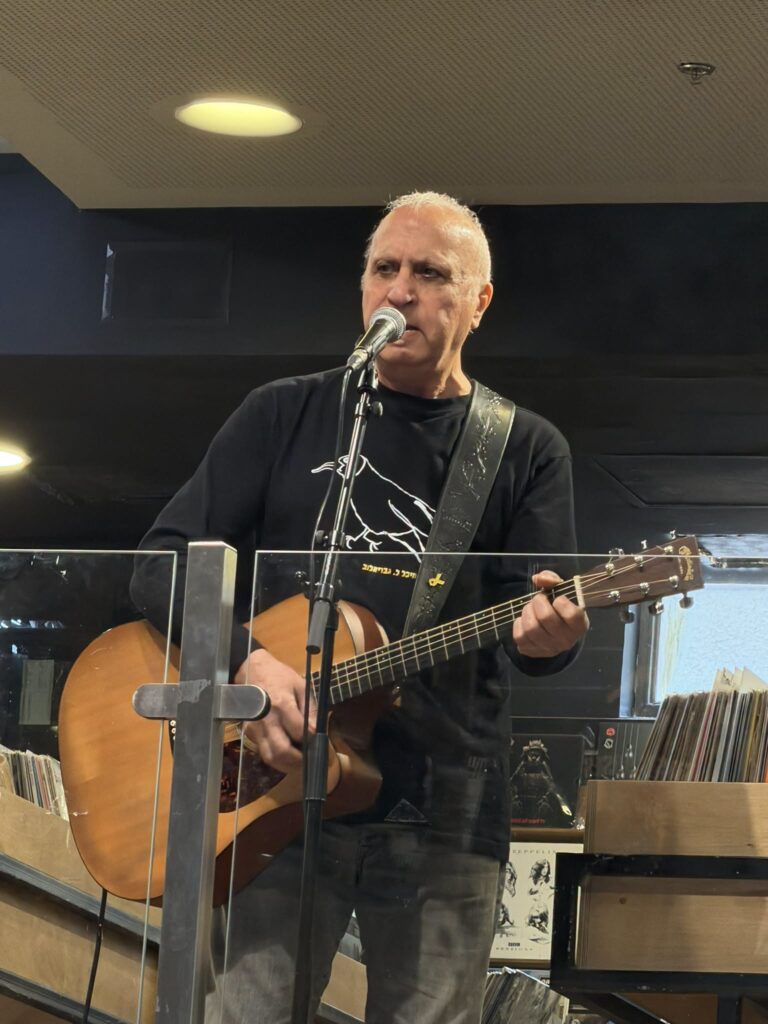 סיפורו של ה-Record Store Day וסיכום עלילות 2026 סיפורו של ה-Record Store Day וסיכום עלילות 2026