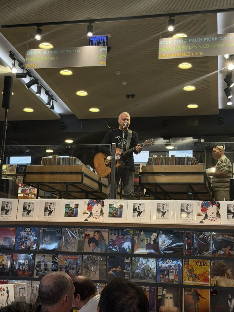 סיפורו של ה-Record Store Day וסיכום עלילות 2026 סיפורו של ה-Record Store Day וסיכום עלילות 2026