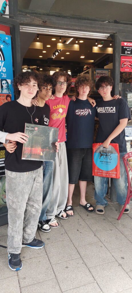 סיפורו של ה-Record Store Day וסיכום עלילות 2026 סיפורו של ה-Record Store Day וסיכום עלילות 2026